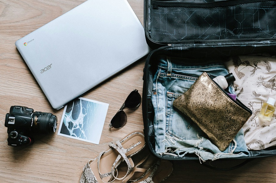 Cosa Portare (e Cosa Non Portare) per una Vacanza in Barca a Vela